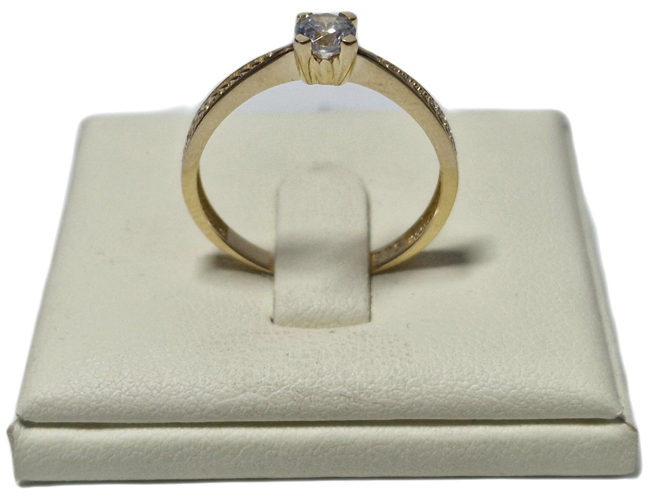 zloty-pierscionek-p585-216g-r19-kamien-cyrkonia