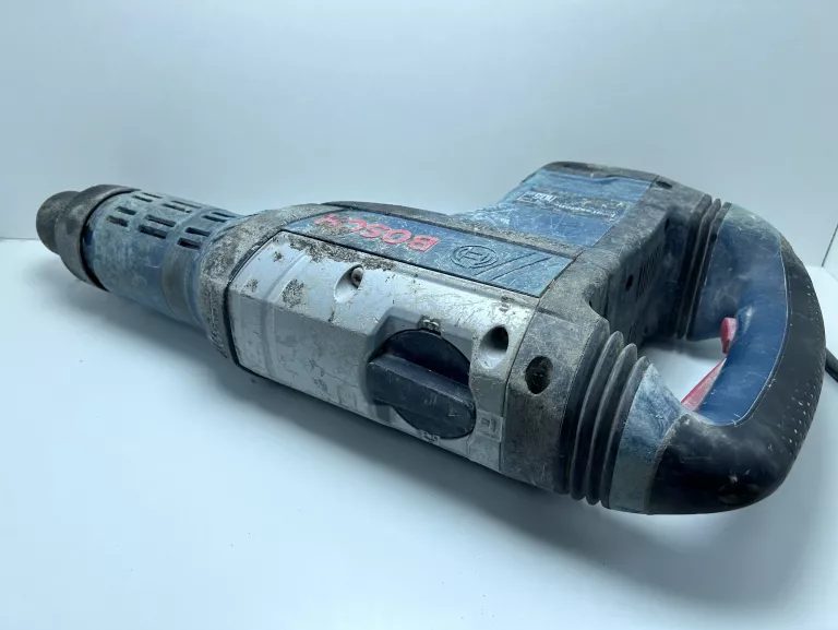 MŁOT UDAROWY BOSCH GSH 7 VC
