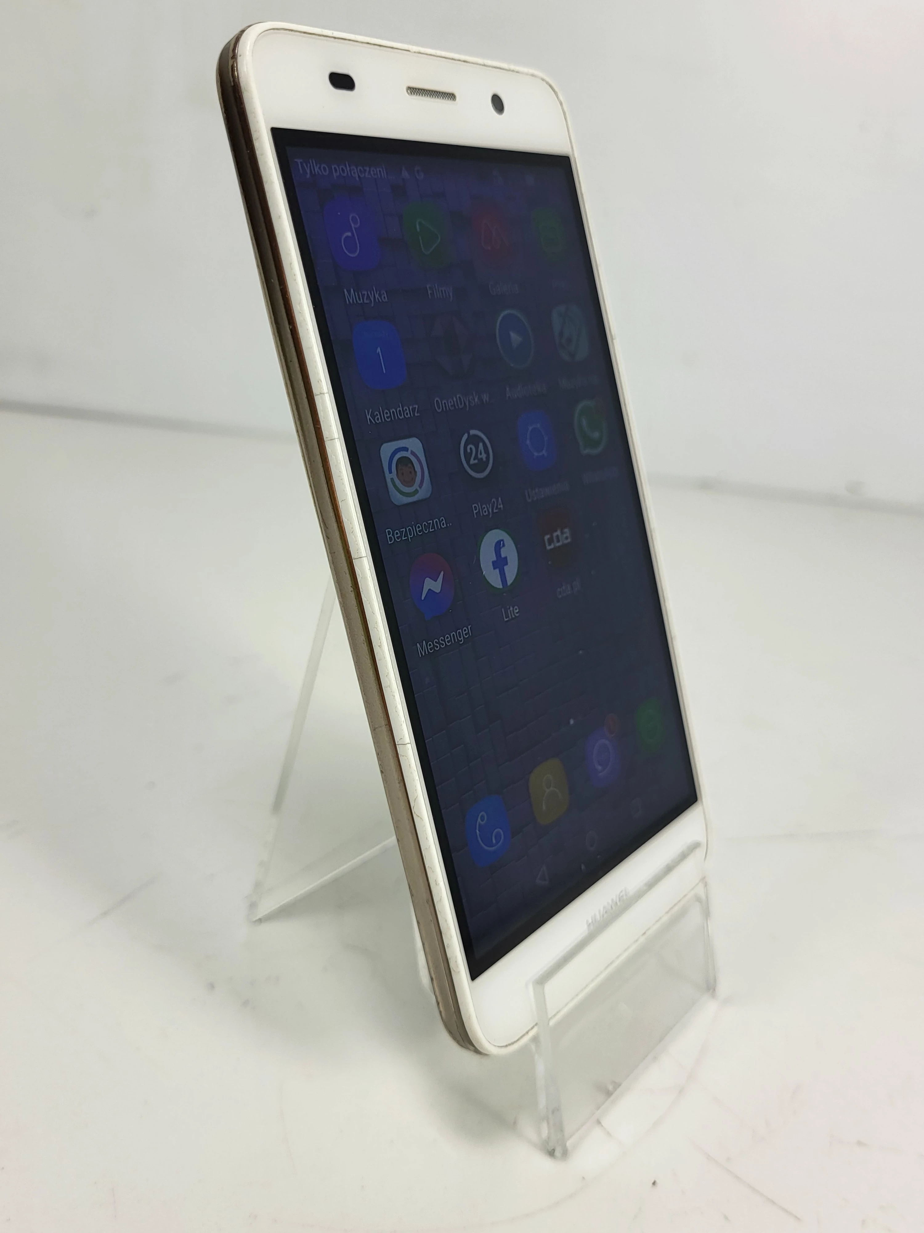 telefon-smartfon-huawei-y6-bialy-kod-producenta-scl-l01