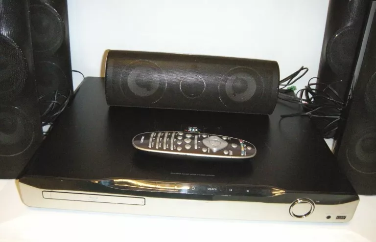 zestaw-kina-domowego-philips-hts556012-kolor-czarny