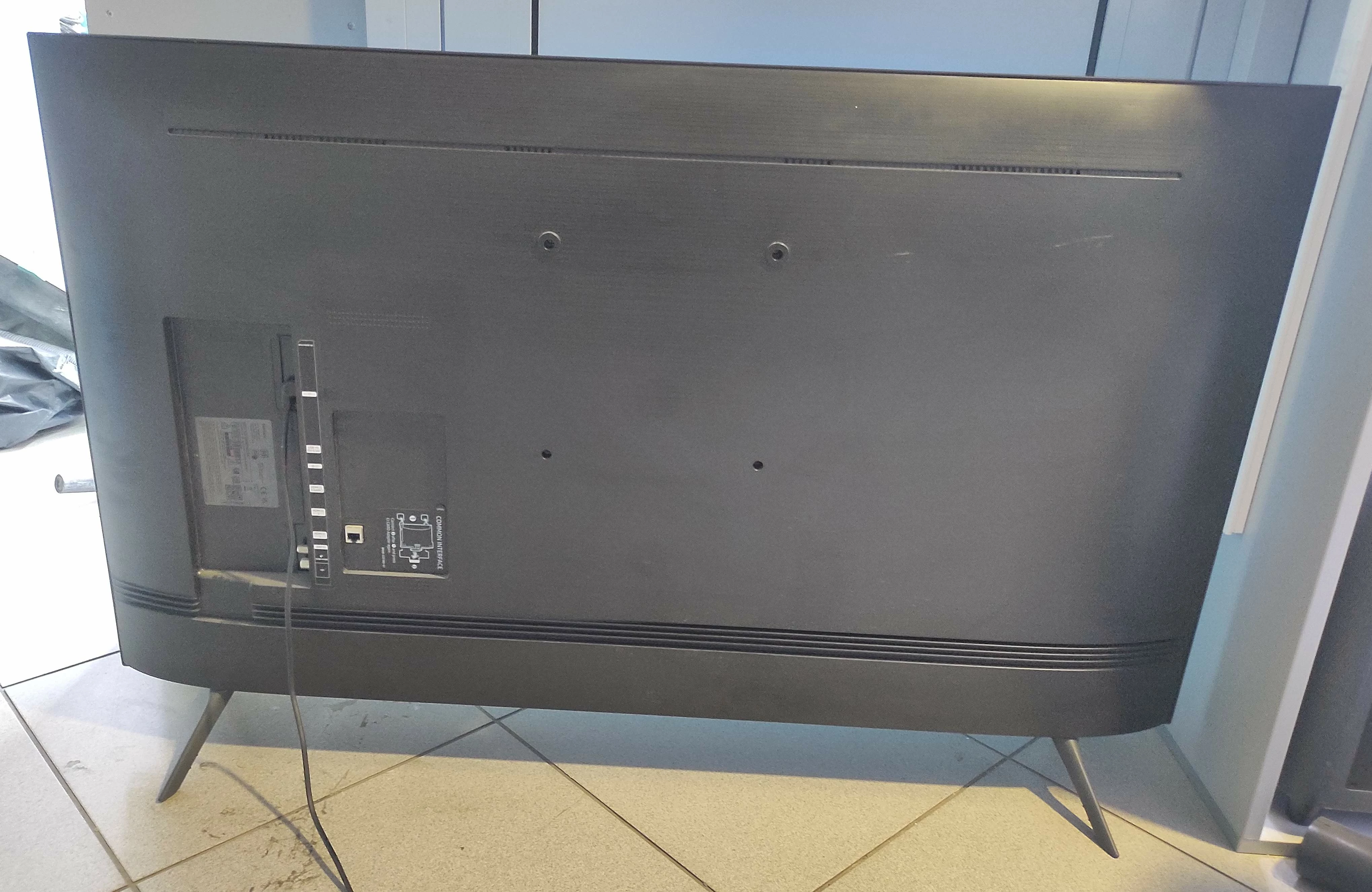 telewizor-samsung-ue50au7192uxxh-50-cali-smart-tv-tizen