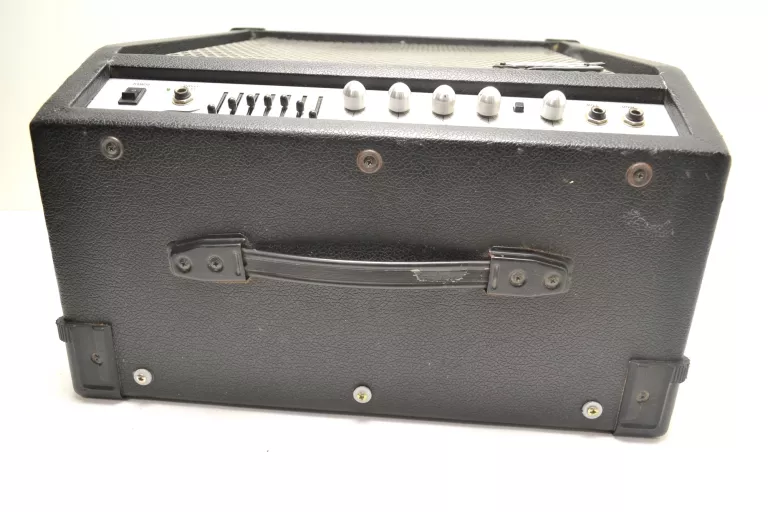 WZWMACNIACZ GITAROWY FAME PL-60B + KABEL