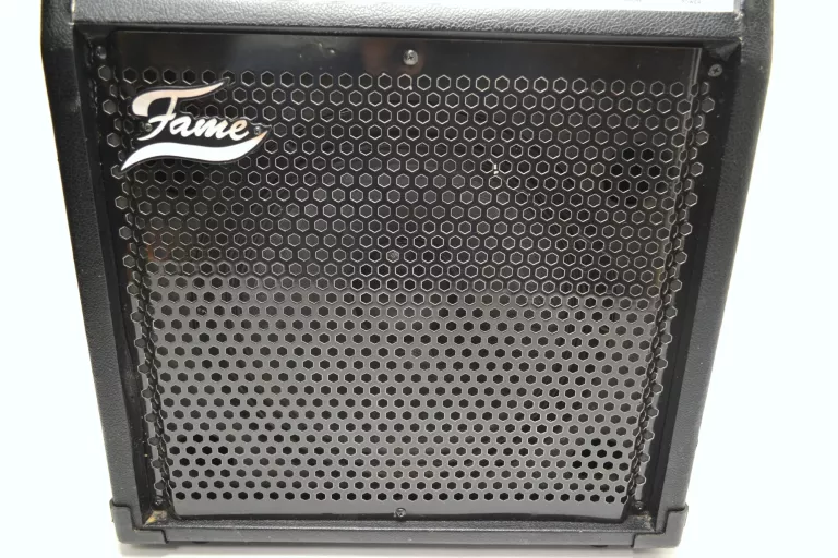 WZWMACNIACZ GITAROWY FAME PL-60B + KABEL