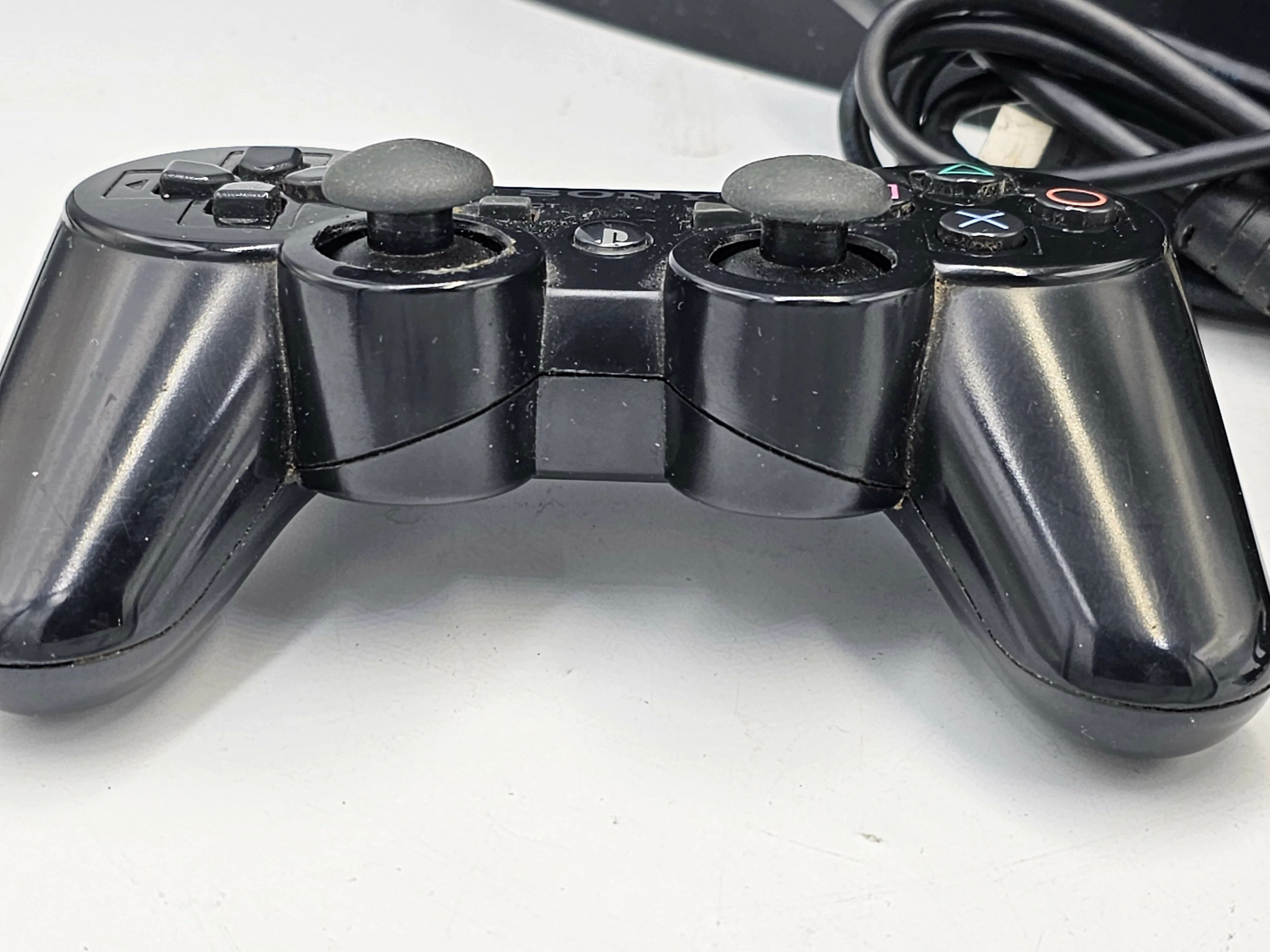 konsola-ps3-cech-2504b-320gb-czytaj-opis-liczba-kontrolerow-w-zestawie-1