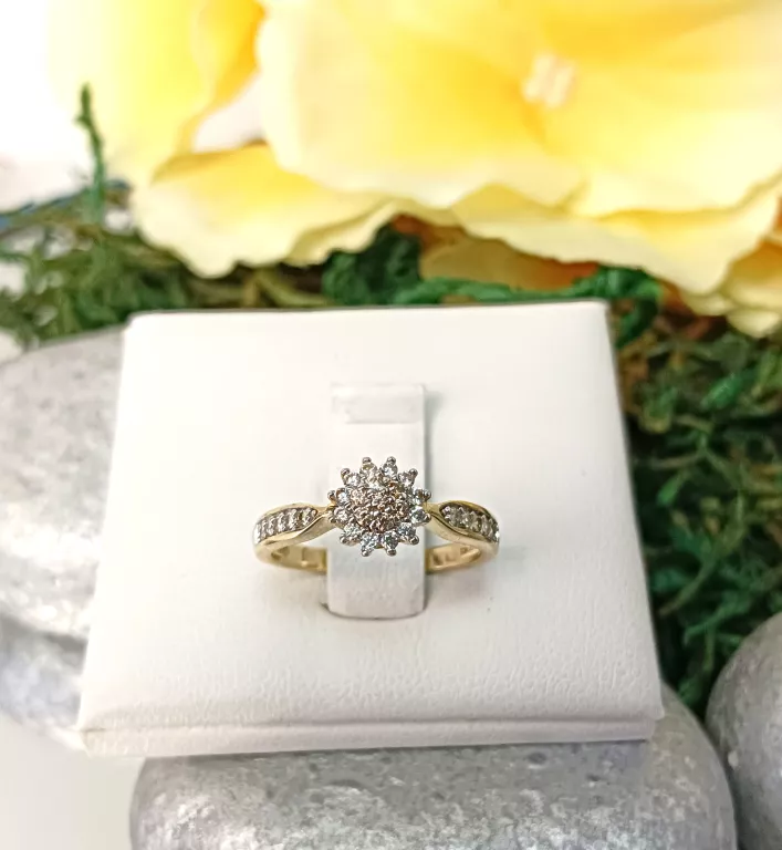 zloty-pierscionek-kwiatek-z-cyrkoniami585236g-j-stan-powystawowy