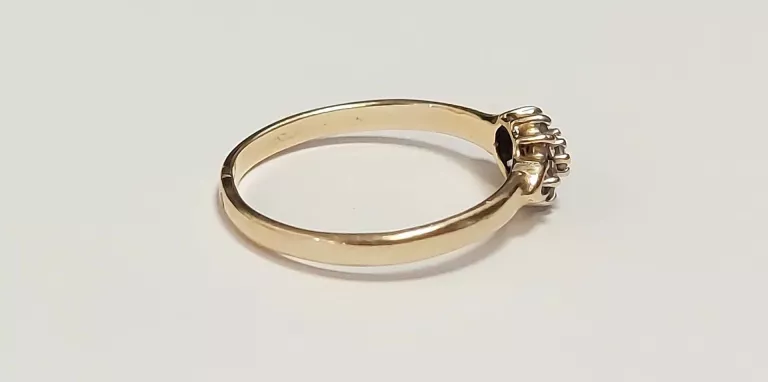 zloty-pierscionek-kamien-cyrkonia