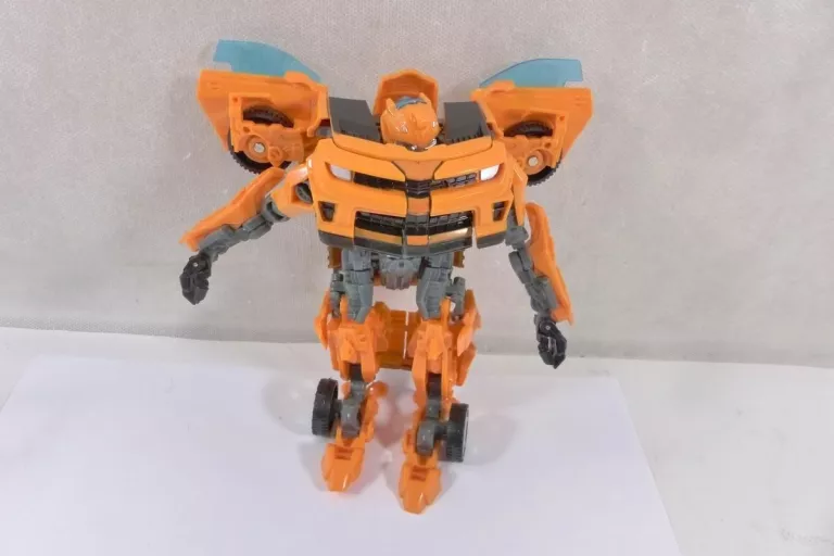 AUTO TRANSFORMERS BUMBLEBEE