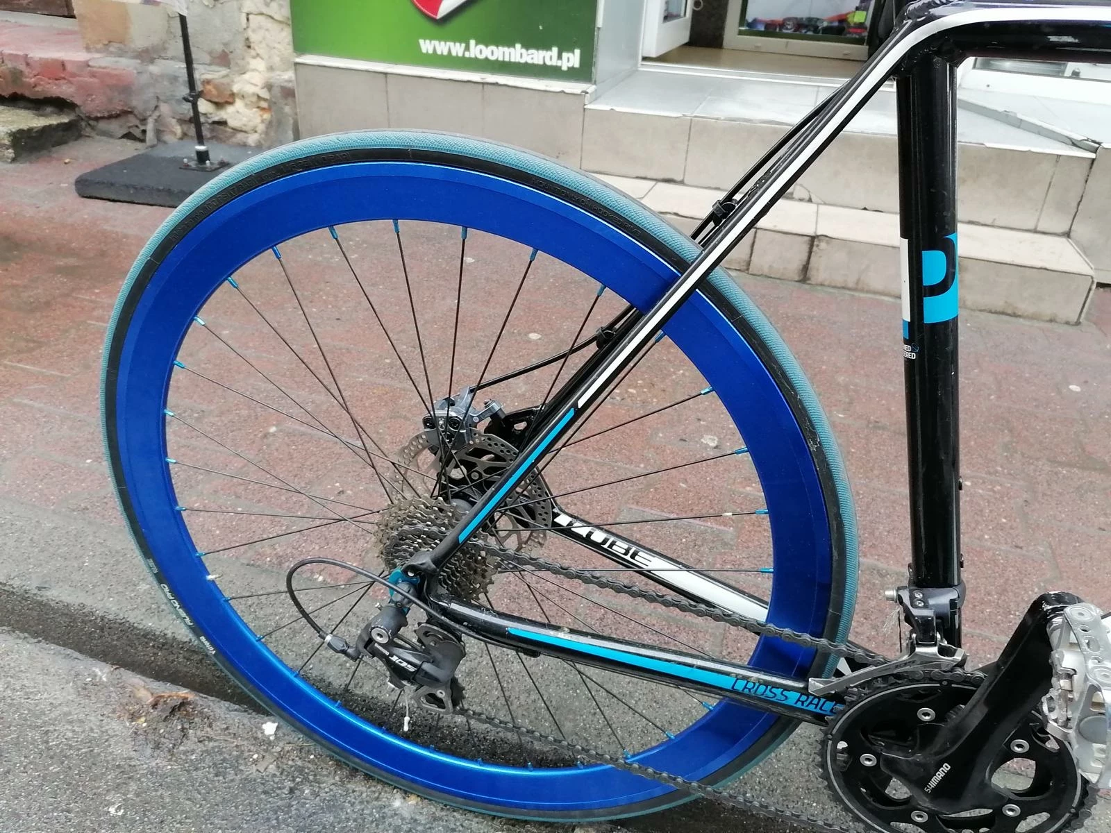 kolarzowka-cube-crosse-race-kolor-niebieski