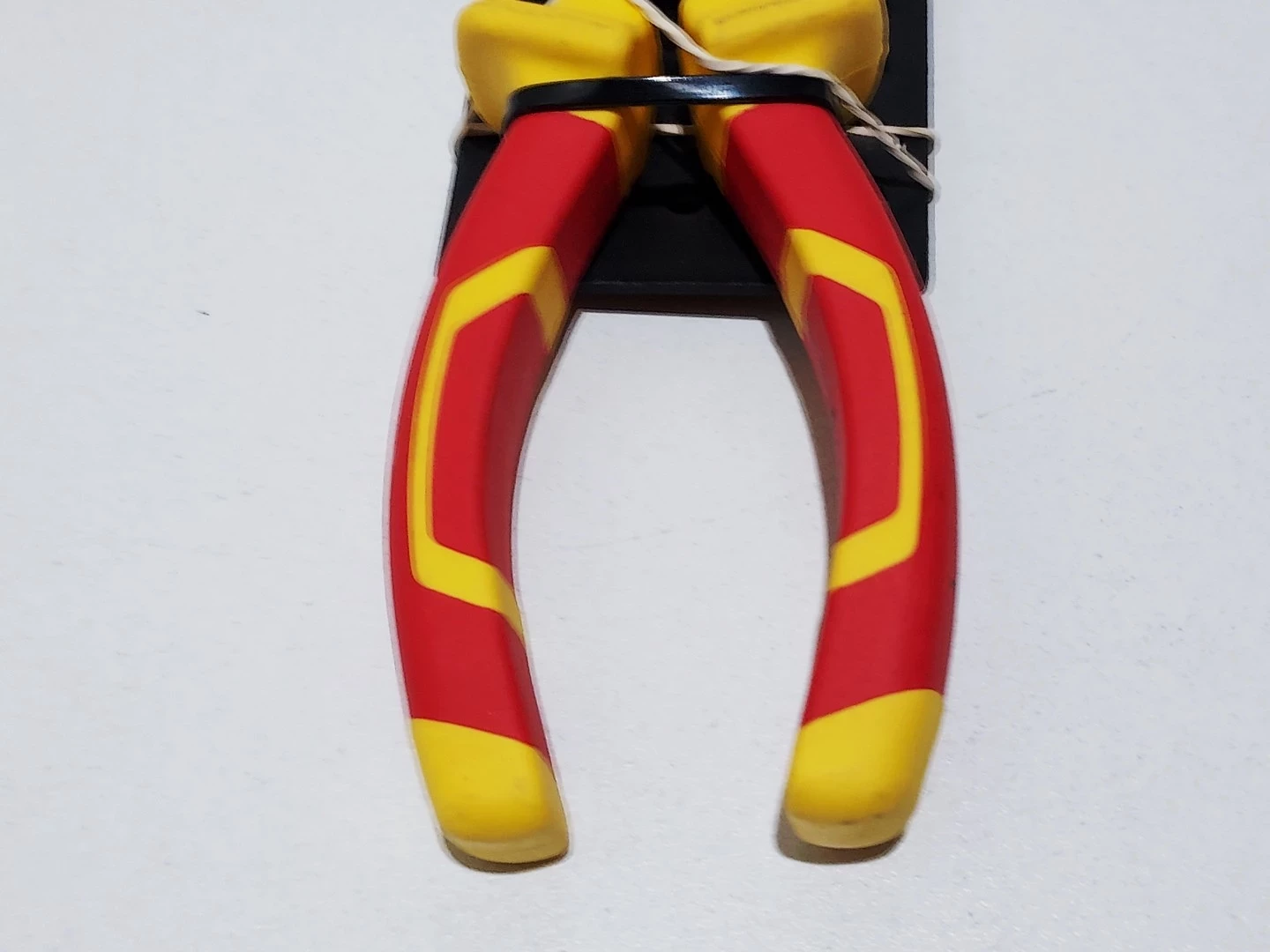 magnusson-szczypce-do-sciagania-izolacji-160mm-rodzaj-128631-32