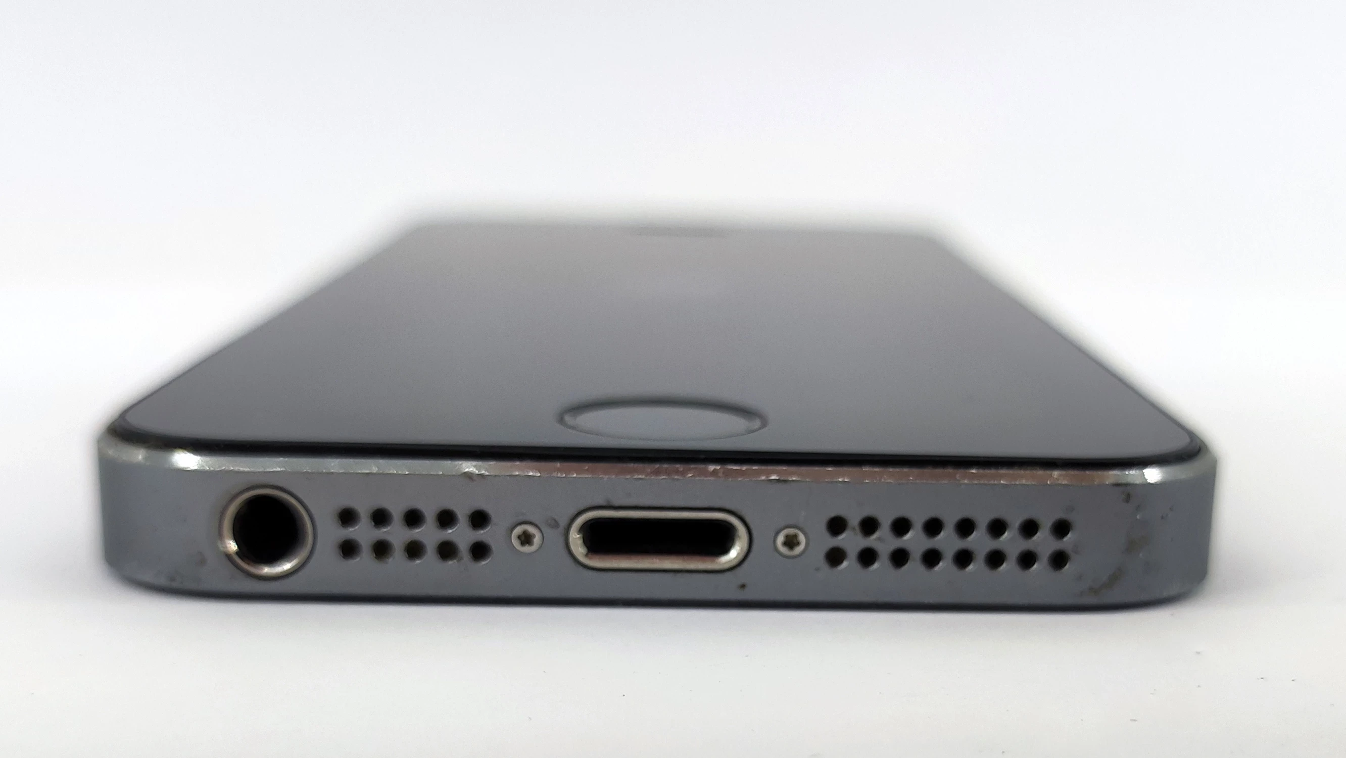 telefon-iphone-5s-ean-gtin-0885909783847