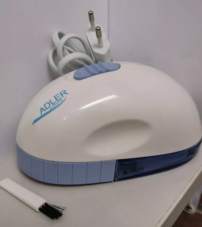 adler-golarka-do-ubran-ad-961-pudelko-kolor-dominujacy-bialy