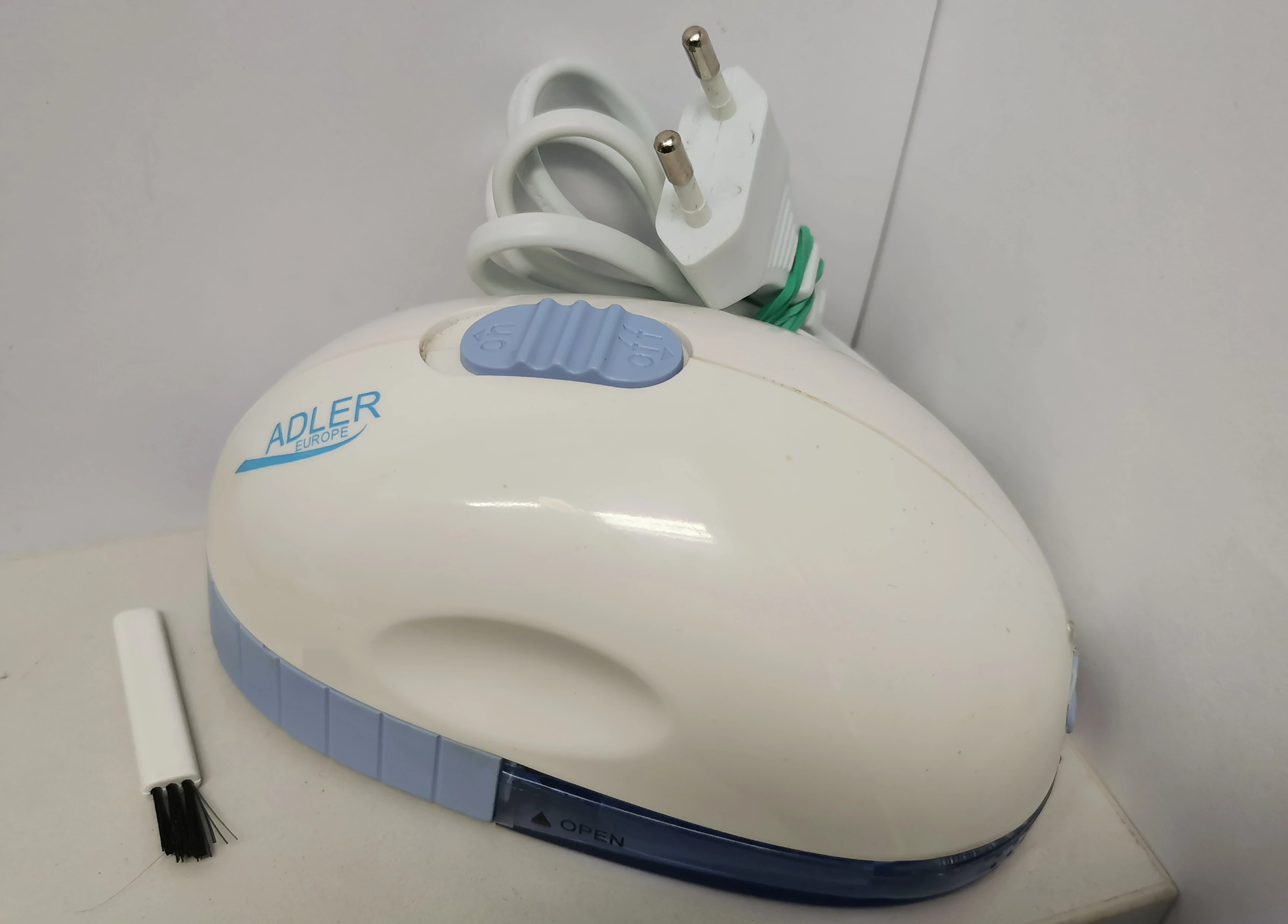 adler-golarka-do-ubran-ad-961-pudelko-stan-uzywany