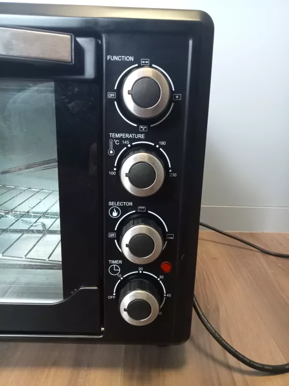 piekarnik-mpm-mpe-07t-kolor-dominujacy-czarny