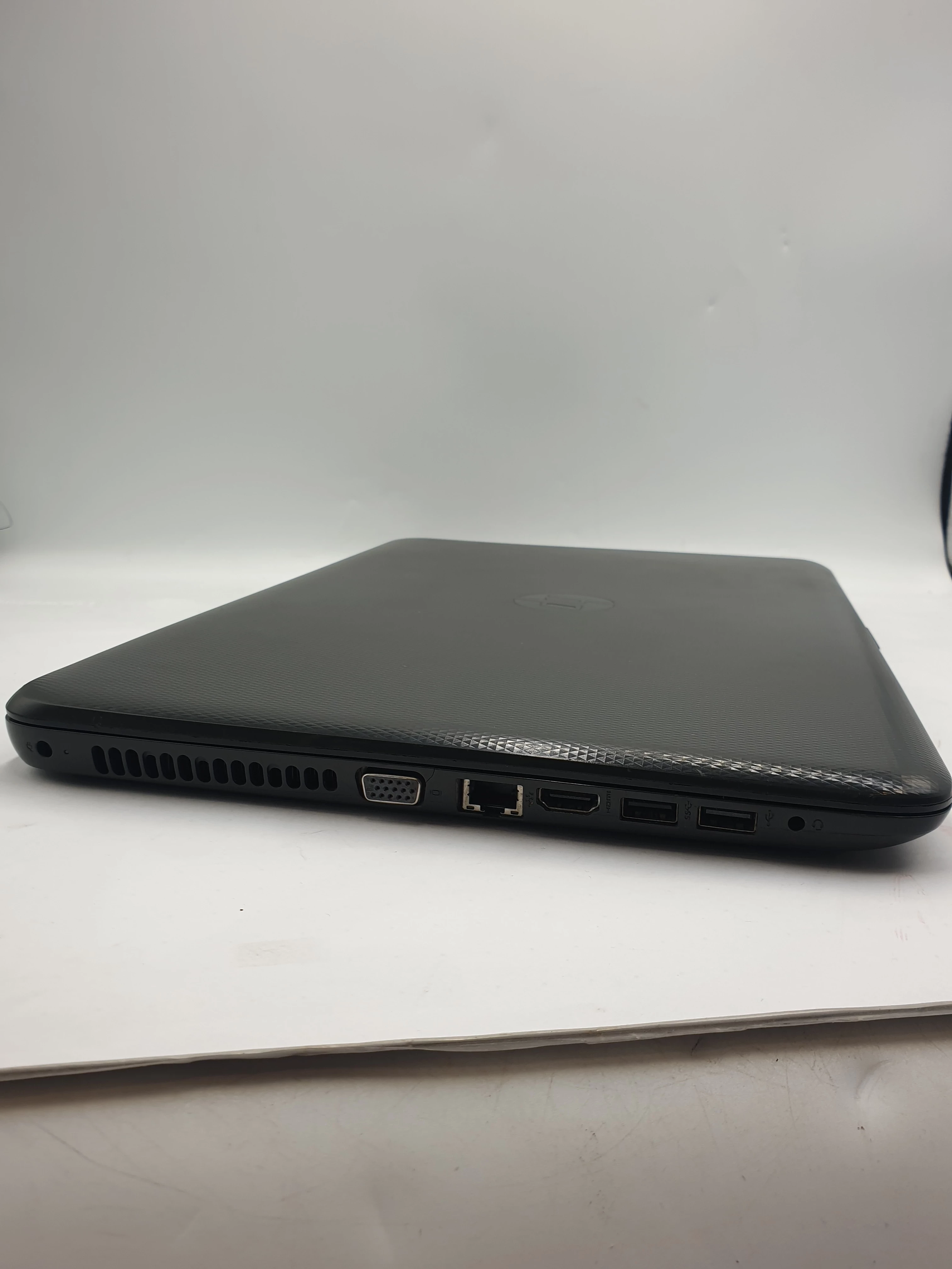 laptop-hp-255-g4-ssd4gb256gbwin10-liczba-rdzeni-procesora-2