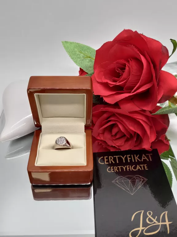 sliczny-pierscionek-750-biale-zloto-z-diamentami-slowackiego-4-walbrzych-sj