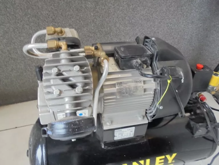 KOMPRESOR STANLEY FATMAX 50L DV2