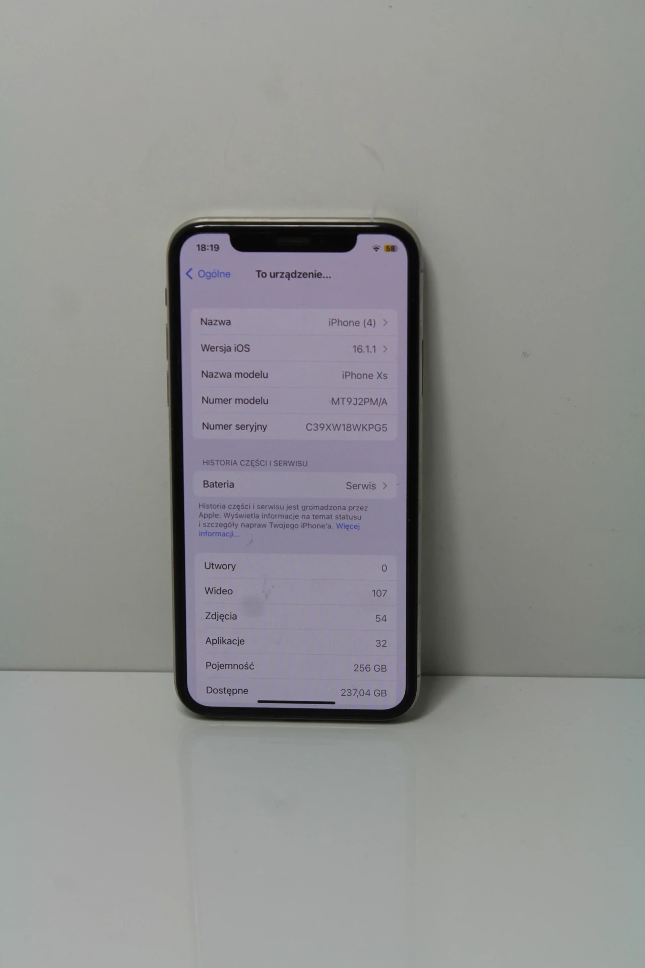 telefon-telefon-iphone-xr-kolor-bialy