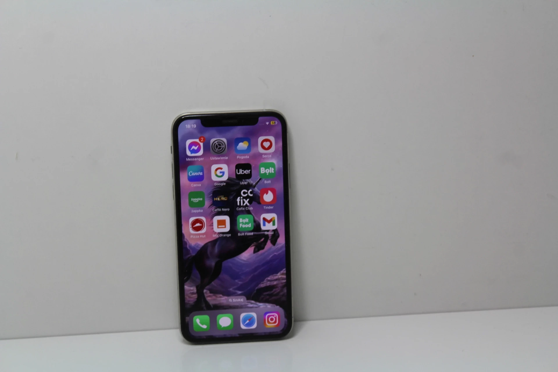 telefon-telefon-iphone-xr-typ-smartfon