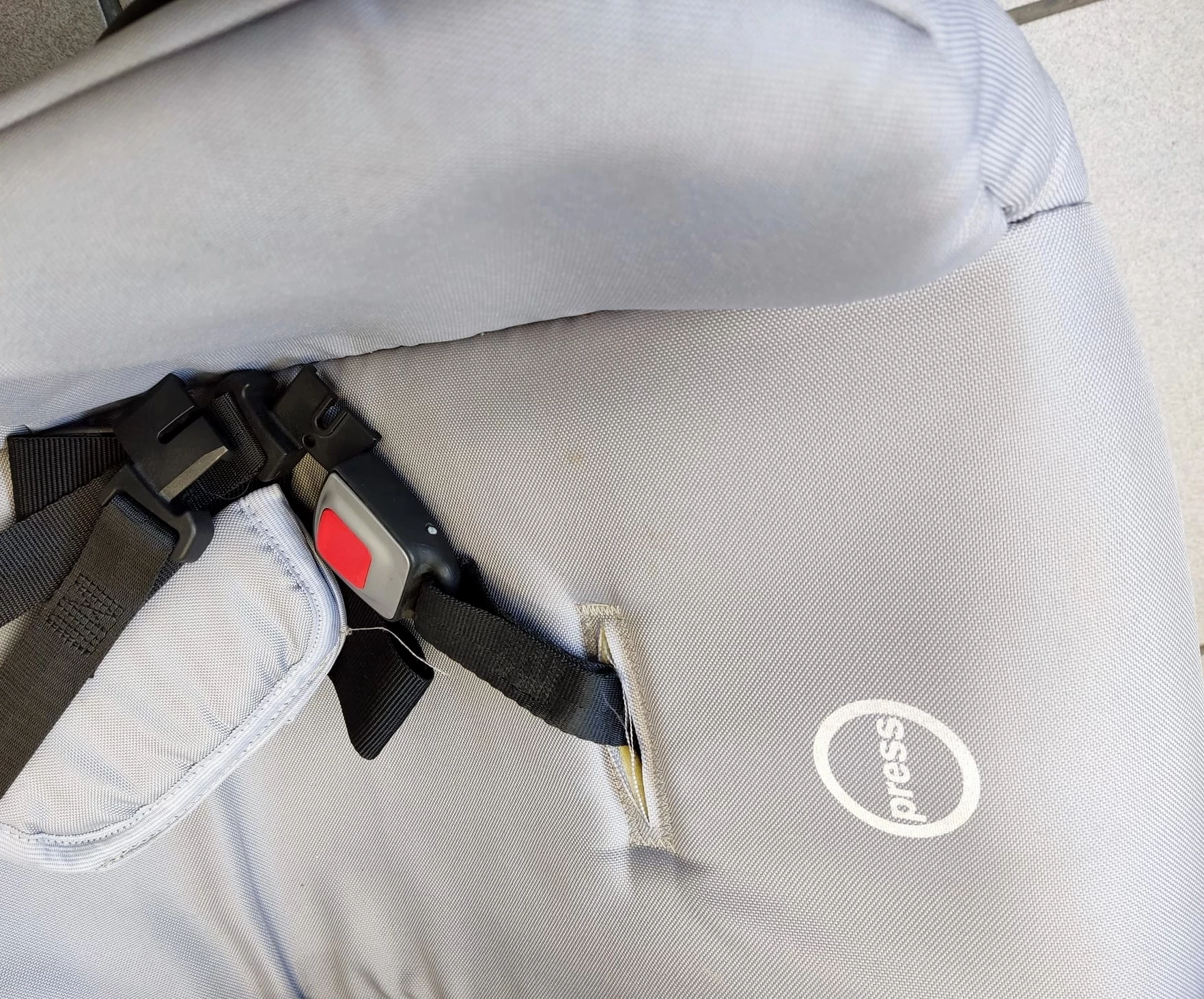 fotelik-samochodowy-szary-ean-gtin-5904257042293