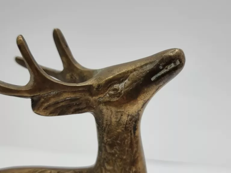 figurka-jelen-mosiadz-typ-obiektu-figurka