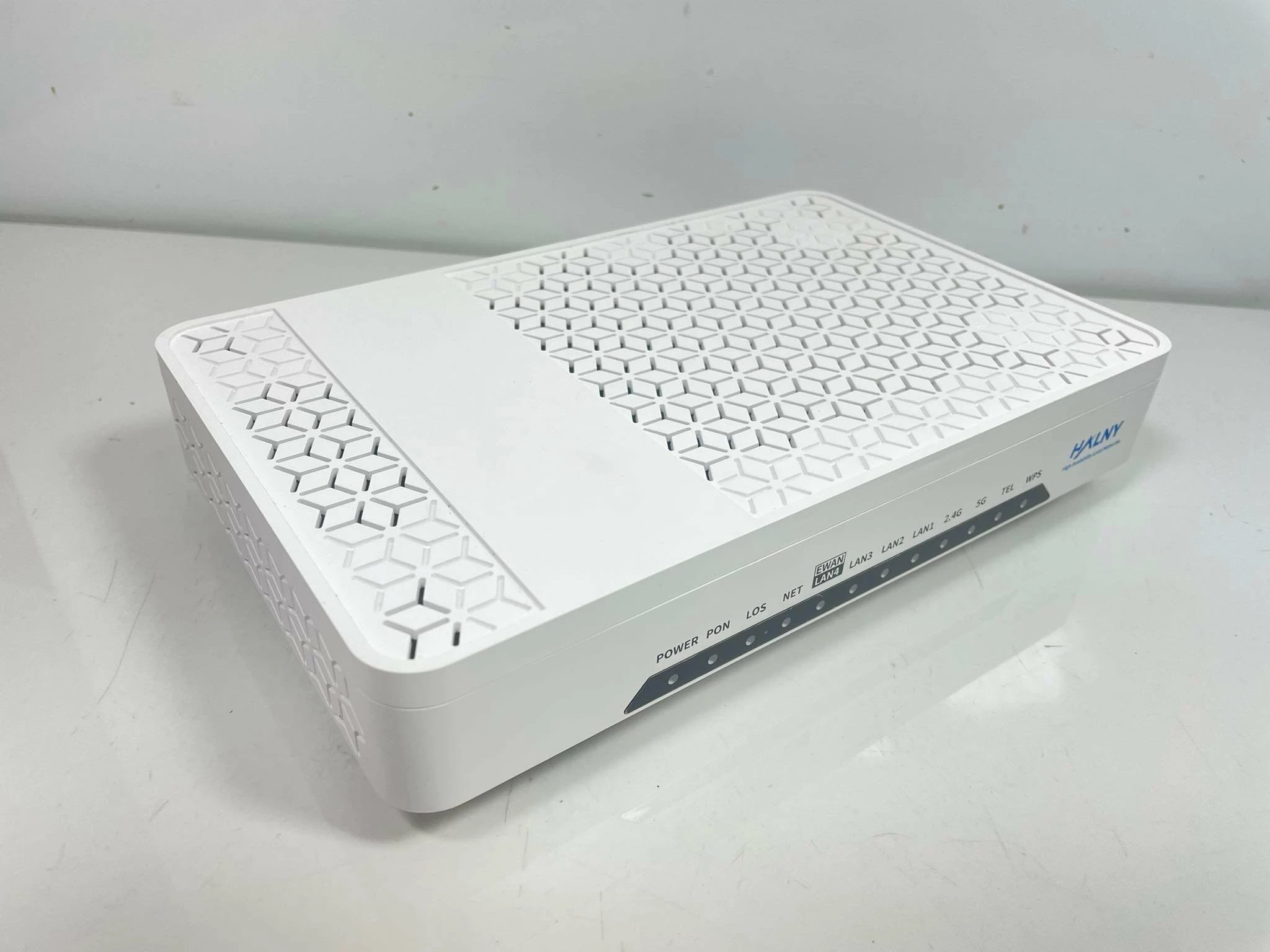 halny-hl-4gxv-f-gpon-ont-wifi-nacax-router-producent-halny
