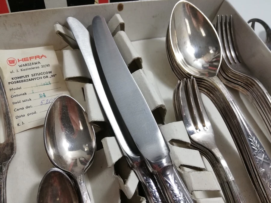 sztucce-hefra-met-wzor-romanskizestaw-deserowy-grojecka-79-warszawa