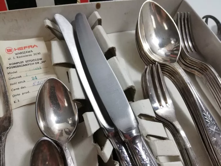 sztucce-hefra-met-wzor-romanskizestaw-deserowy-grojecka-79-warszawa