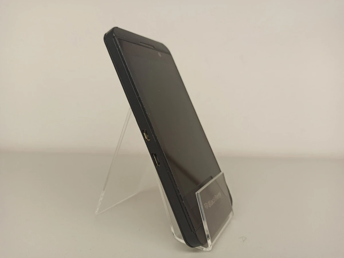 telefon-blackberry-z10-uszkodzony-typ-smartfon