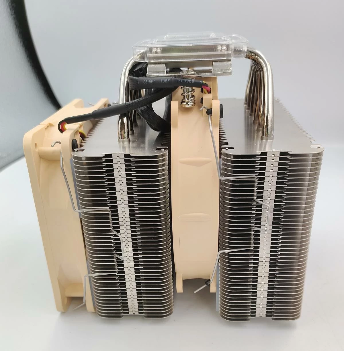 chlodzenie-noctua-nh-d14-pudelko-producent-noctua