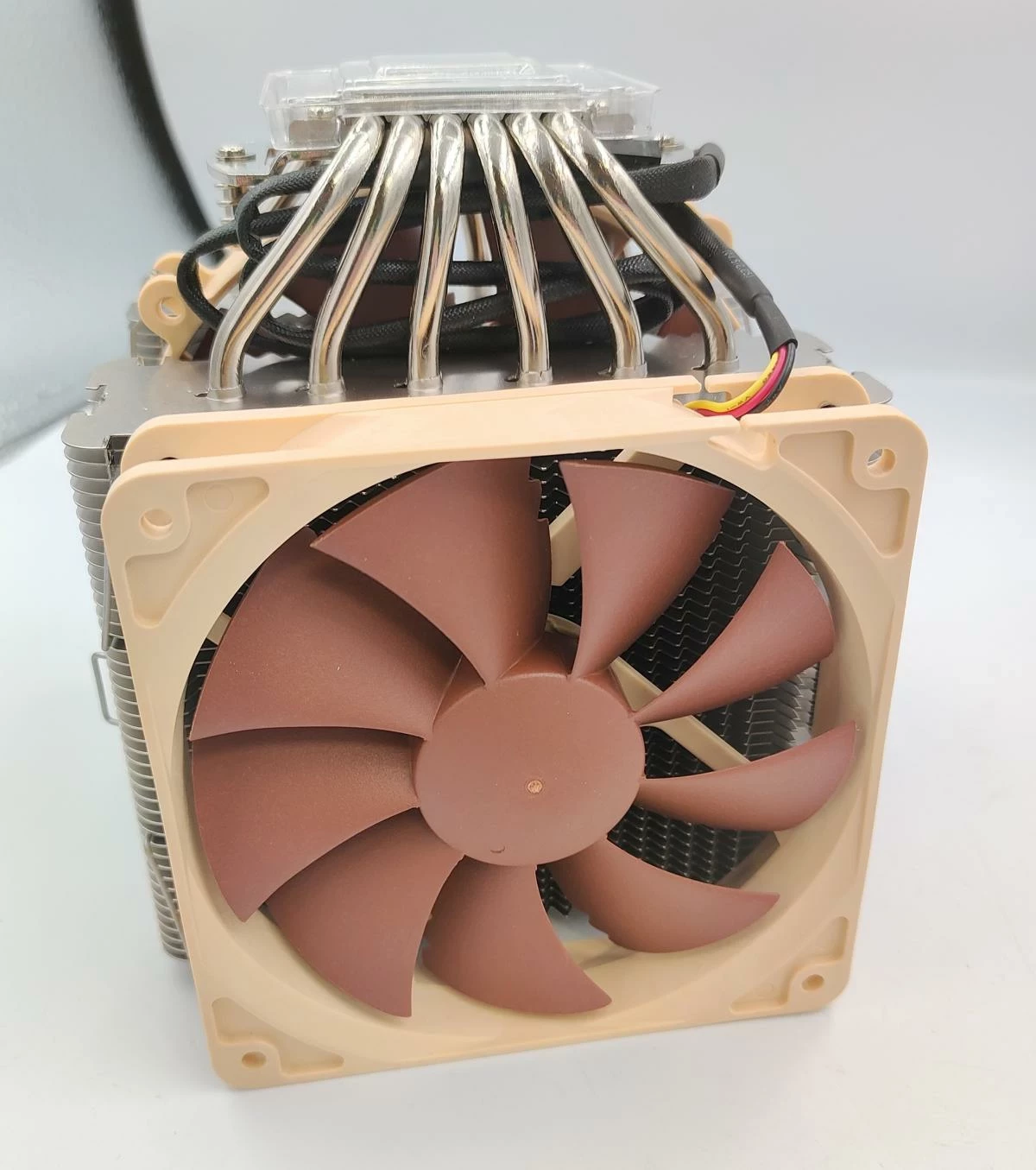 chlodzenie-noctua-nh-d14-pudelko-kod-producenta-nhd14