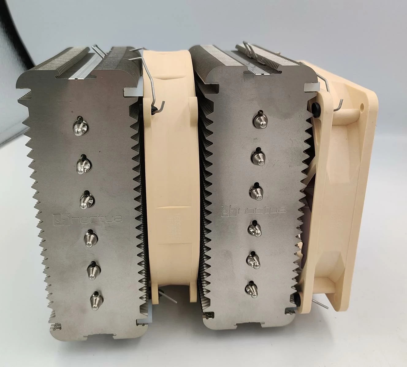 chlodzenie-noctua-nh-d14-pudelko-stan-uzywany