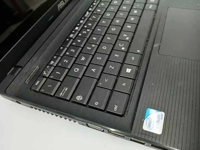 laptop-asus-x55a-cpu-b9804gbwin7home-przekatna-ekranu-156