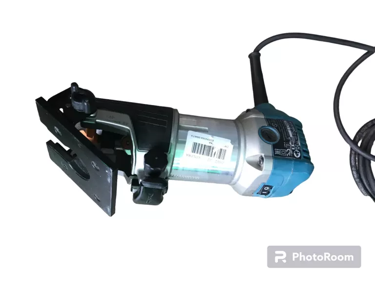 FREZARKA GÓRNOWRZECIONOWA MAKITA RT0700C 710 W