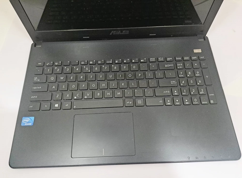 laptop-asus-x501a-ladowarka-opis-rodzaj-karty-graficznej-grafika-zintegrowana