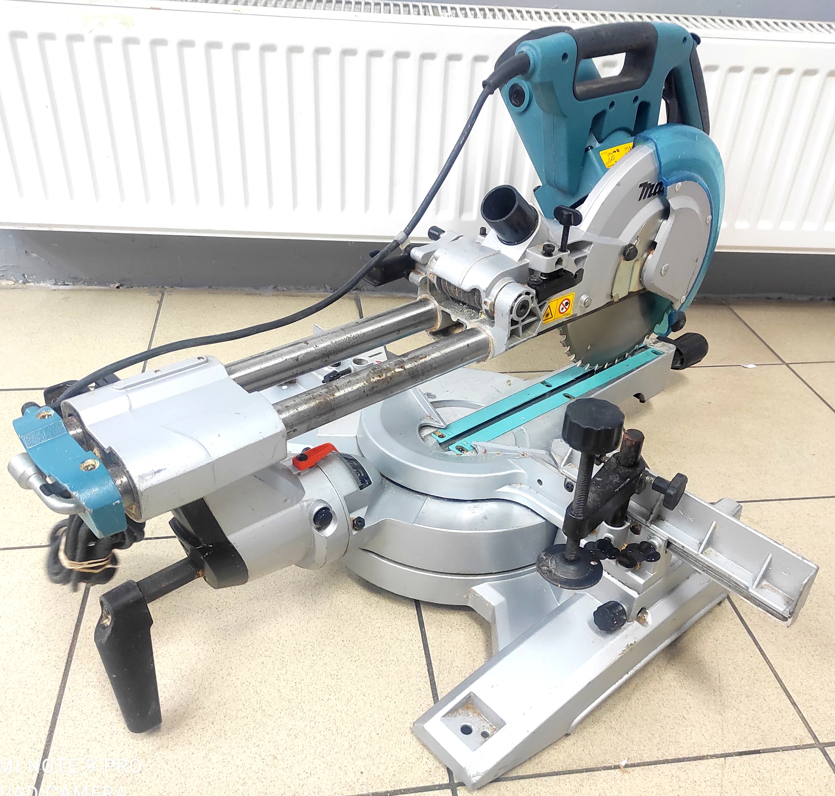 pila-ukosnica-makita-ls1018l-kod-producenta-ls1018ln