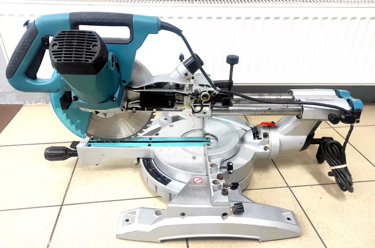 pila-ukosnica-makita-ls1018l-ean-gtin-0088381868143