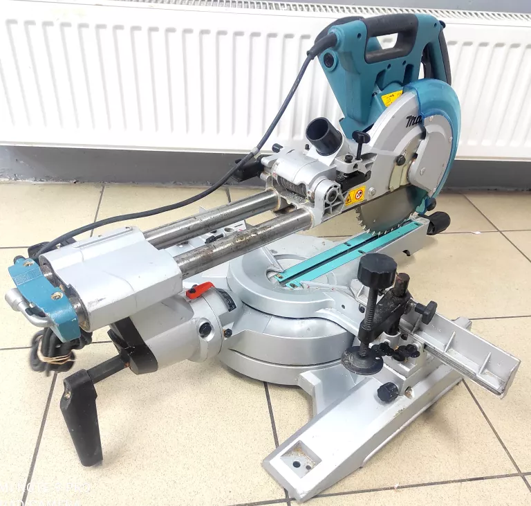 pila-ukosnica-makita-ls1018l-kod-producenta-ls1018ln