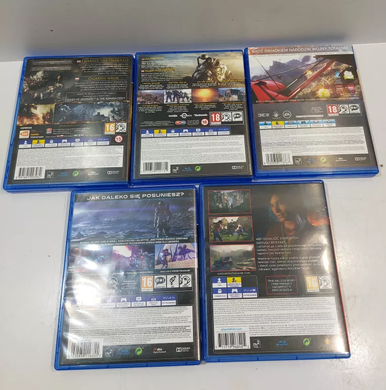GRY PS4
