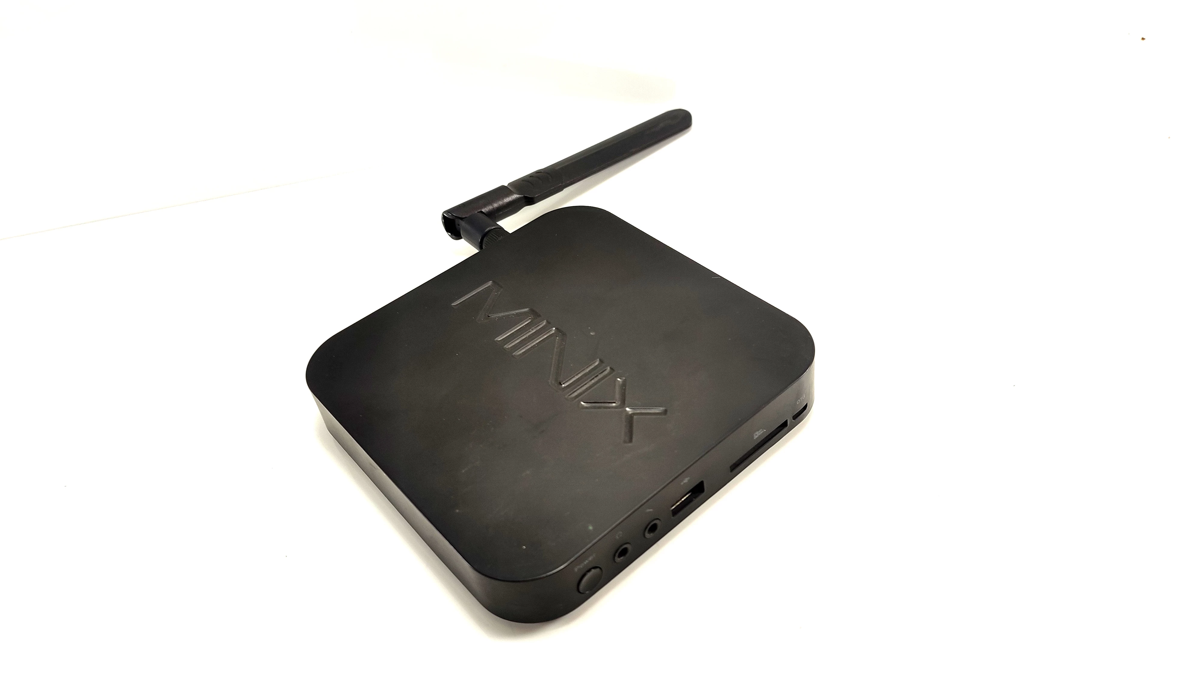 minix-neo-x8-h-plus-kod-producenta-x8-h-plus