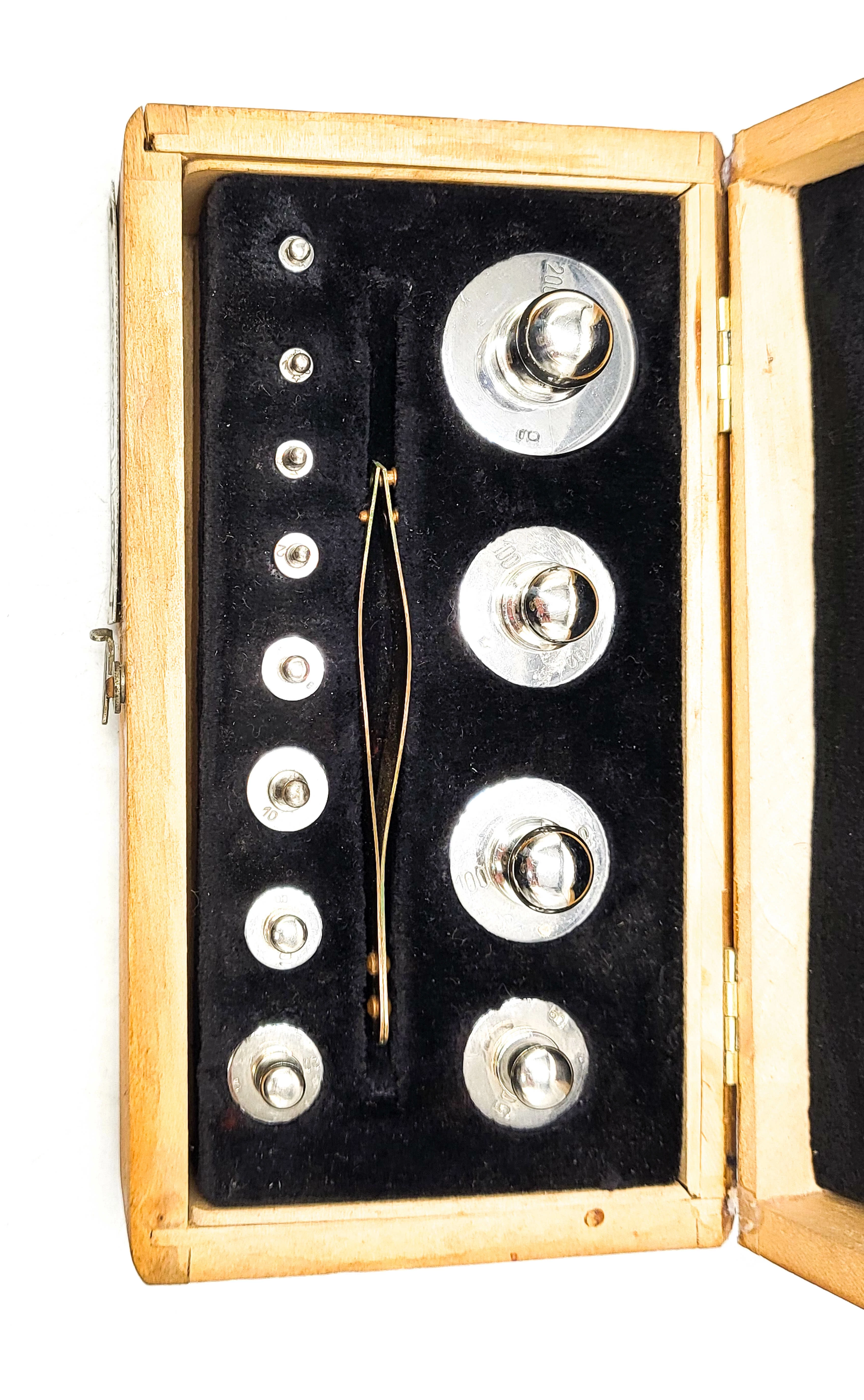 mechanika-precyzyjna-w-wa-typ-ot-nr1006-1977r-stan-nie-wymaga-renowacji