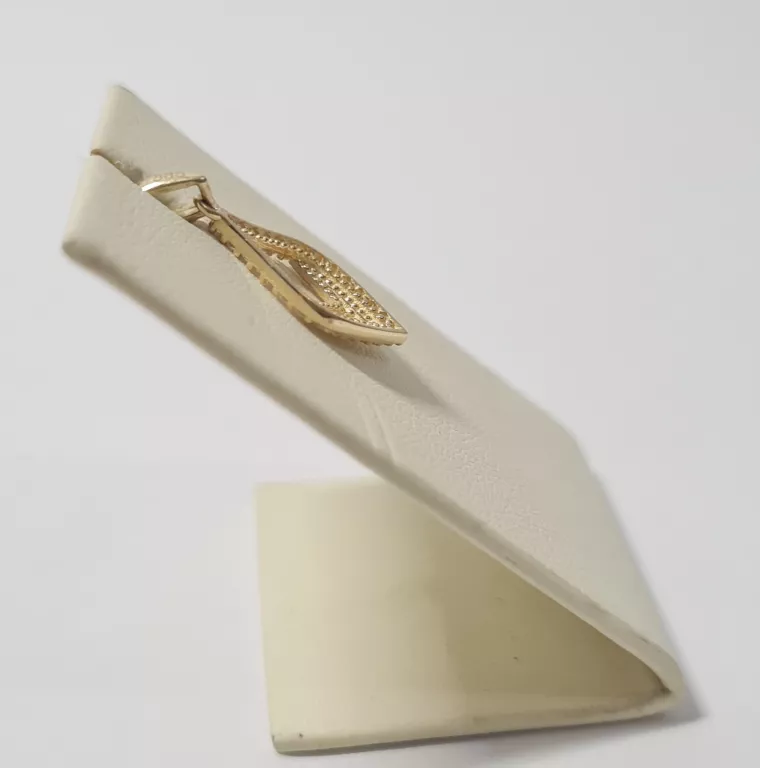 ŚLICZNA ZŁOTA ZAWIESZKA 0,83G 585 2CM