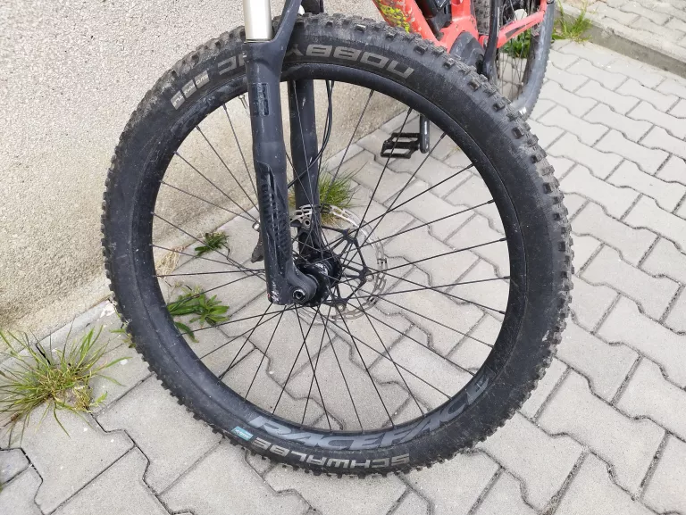 rower-elektryczny-univega-renegade-b-30-plus-rozmiar-ramy-brak-informacji