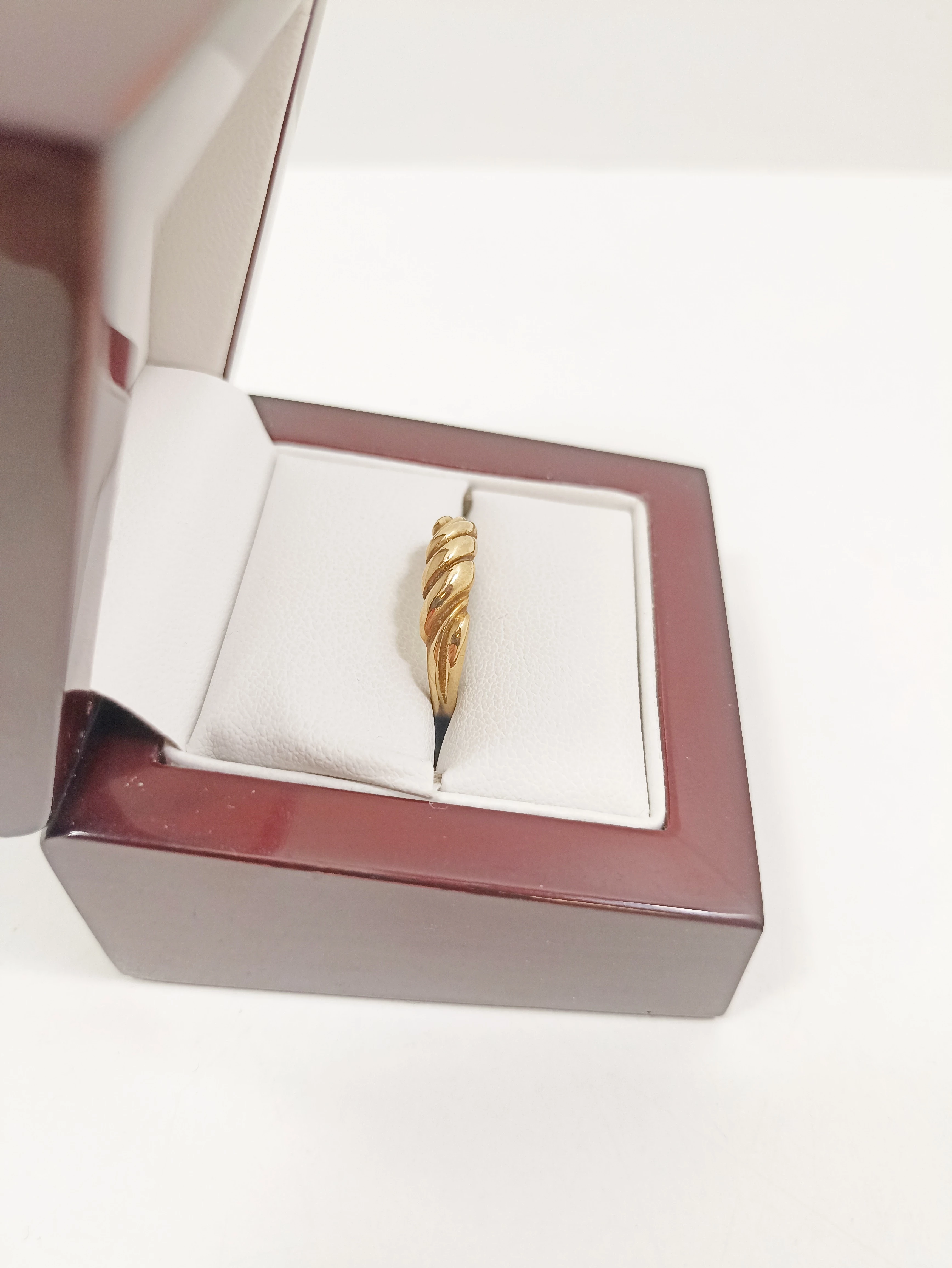 zloty-pierscionek-287g-585-r15-stan-11323-2