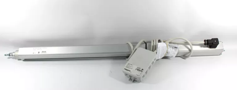 elektryczny-silownik-wrzecionowy-sg-wojska-polskiego-2-nowa-sol