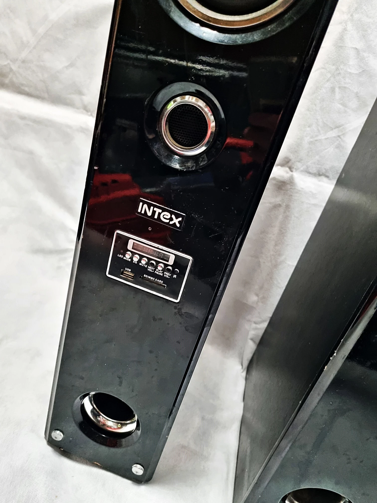 zestaw-kolumn-intex-it-11500suf-okablowanie-rodzaj-podlogowe