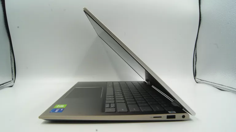 DELL INSPIRON 14 5410 I7-1195G/16GB/512GB SSD/MX35