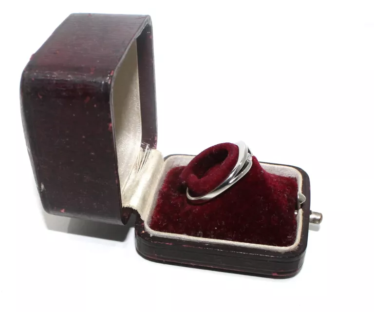 wyrob-jubilerski-pierscionek-ean-gtin-5903772051636