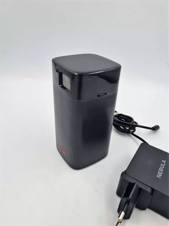 projektor-mobilny-nebula-apollo-d2410-marka-nebula