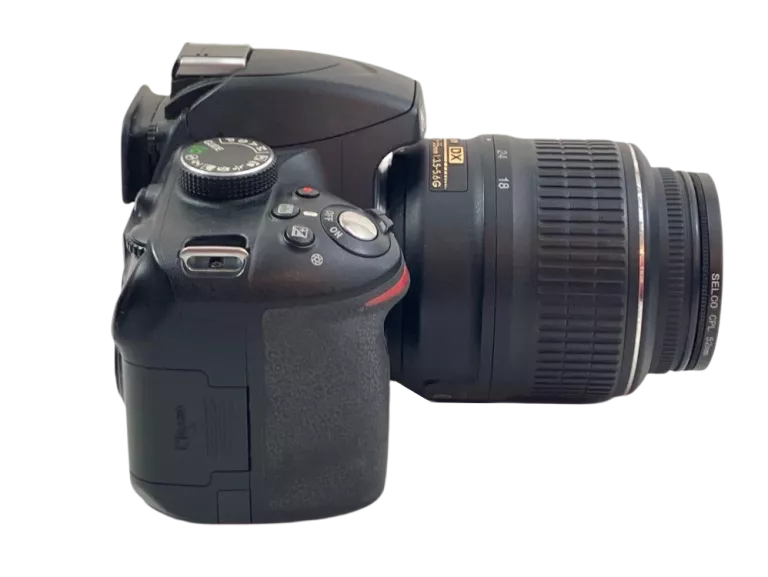 lustrzanka-nikon-d3200-241-mpx-18-55mm-27665-stan-uzywany