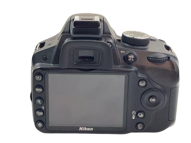 lustrzanka-nikon-d3200-241-mpx-18-55mm-27665-w-zestawie-korpus-obiektyw